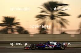 Pierre Gasly (FRA) Scuderia Toro Rosso  23.11.2018. Formula 1 World Championship, Rd 21, Abu Dhabi Grand Prix, Yas Marina Circuit, Abu Dhabi, Practice Day.