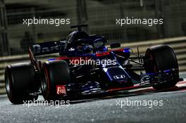 Brendon Hartley (NZL) Scuderia Toro Rosso STR13. 23.11.2018. Formula 1 World Championship, Rd 21, Abu Dhabi Grand Prix, Yas Marina Circuit, Abu Dhabi, Practice Day.