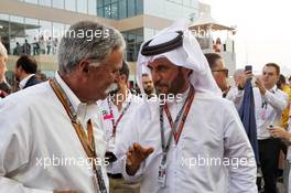 (L to R): Chase Carey (USA) Formula One Group Chairman with Mohammed Bin Sulayem (UAE). 25.11.2018. Formula 1 World Championship, Rd 21, Abu Dhabi Grand Prix, Yas Marina Circuit, Abu Dhabi, Race Day.