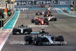Lewis Hamilton (GBR) Mercedes AMG F1 W09. 25.11.2018. Formula 1 World Championship, Rd 21, Abu Dhabi Grand Prix, Yas Marina Circuit, Abu Dhabi, Race Day.