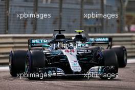 Lewis Hamilton (GBR) Mercedes AMG F1 W09. 25.11.2018. Formula 1 World Championship, Rd 21, Abu Dhabi Grand Prix, Yas Marina Circuit, Abu Dhabi, Race Day.