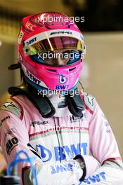 Esteban Ocon (FRA) Racing Point Force India F1 Team. 24.11.2018. Formula 1 World Championship, Rd 21, Abu Dhabi Grand Prix, Yas Marina Circuit, Abu Dhabi, Qualifying Day.