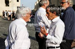 (L to R): Bernie Ecclestone (GBR) with Alain Prost (FRA) Renault Sport F1 Team Special Advisor. 24.11.2018. Formula 1 World Championship, Rd 21, Abu Dhabi Grand Prix, Yas Marina Circuit, Abu Dhabi, Qualifying Day.