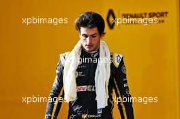 Carlos Sainz Jr (ESP) Renault Sport F1 Team. 24.11.2018. Formula 1 World Championship, Rd 21, Abu Dhabi Grand Prix, Yas Marina Circuit, Abu Dhabi, Qualifying Day.