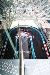 Stoffel Vandoorne (BEL) McLaren MCL33 leads team mate Fernando Alonso (ESP) McLaren MCL33. 24.11.2018. Formula 1 World Championship, Rd 21, Abu Dhabi Grand Prix, Yas Marina Circuit, Abu Dhabi, Qualifying Day.