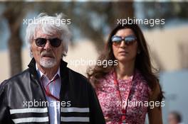 Bernie Ecclestone (GBR) with his wife Fabiana Flosi (BRA). 25.11.2018. Formula 1 World Championship, Rd 21, Abu Dhabi Grand Prix, Yas Marina Circuit, Abu Dhabi, Race Day.