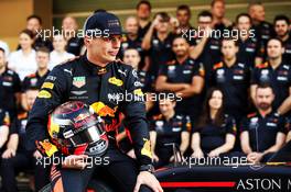 Max Verstappen (NLD) Red Bull Racing at a team photograph. 22.11.2018. Formula 1 World Championship, Rd 21, Abu Dhabi Grand Prix, Yas Marina Circuit, Abu Dhabi, Preparation Day.