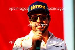 Fernando Alonso (ESP) McLaren. 22.11.2018. Formula 1 World Championship, Rd 21, Abu Dhabi Grand Prix, Yas Marina Circuit, Abu Dhabi, Preparation Day.