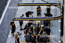 Nico Hulkenberg (GER) Renault Sport F1 Team RS18. 27.11.2018. Formula 1 Testing, Yas Marina Circuit, Abu Dhabi, Wednesday.