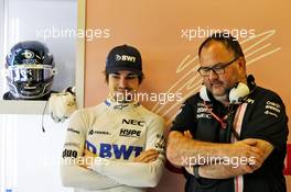 (L to R): Lance Stroll (CDN) Racing Point Force India F1 Team with Tom McCullough (GBR) Racing Point Force India F1 Team Chief Engineer. 27.11.2018. Formula 1 Testing, Yas Marina Circuit, Abu Dhabi, Wednesday.