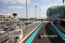 Valtteri Bottas (FIN) Mercedes AMG F1 W09. 27.11.2018. Formula 1 Testing, Yas Marina Circuit, Abu Dhabi, Wednesday.