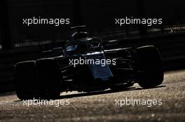 Robert Kubica (POL) Williams FW41. 27.11.2018. Formula 1 Testing, Yas Marina Circuit, Abu Dhabi, Wednesday.
