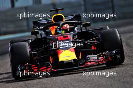 Pierre Gasly (FRA) Red Bull Racing RB14. 28.11.2018. Formula 1 Testing, Yas Marina Circuit, Abu Dhabi, Wednesday.