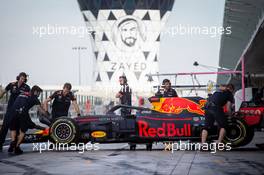 Pierre Gasly (FRA) Red Bull Racing RB14. 28.11.2018. Formula 1 Testing, Yas Marina Circuit, Abu Dhabi, Wednesday.