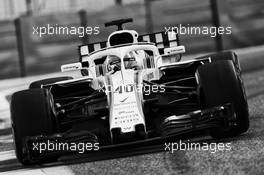 Robert Kubica (POL) Williams FW41. 28.11.2018. Formula 1 Testing, Yas Marina Circuit, Abu Dhabi, Wednesday.