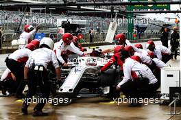 Charles Leclerc (MON) Sauber F1 Team practices a pit stop. 19.10.2018. Formula 1 World Championship, Rd 18, United States Grand Prix, Austin, Texas, USA, Practice Day.