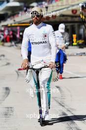 Lewis Hamilton (GBR) Mercedes AMG F1 on the grid. 21.10.2018. Formula 1 World Championship, Rd 18, United States Grand Prix, Austin, Texas, USA, Race Day.