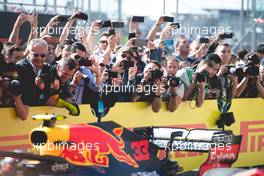 Photographers at the podium. 21.10.2018. Formula 1 World Championship, Rd 18, United States Grand Prix, Austin, Texas, USA, Race Day.