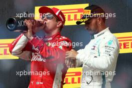 Kimi Raikkonen (FIN) Scuderia Ferrari and Lewis Hamilton (GBR) Mercedes AMG F1  21.10.2018. Formula 1 World Championship, Rd 18, United States Grand Prix, Austin, Texas, USA, Race Day.
