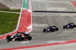 Max Verstappen (NLD) Red Bull Racing RB14 at the start of the race. 21.10.2018. Formula 1 World Championship, Rd 18, United States Grand Prix, Austin, Texas, USA, Race Day.