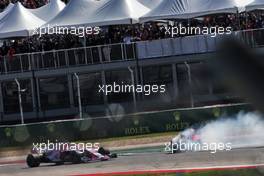 Sebastian Vettel (GER) Ferrari SF71H spins at the start of the race. 21.10.2018. Formula 1 World Championship, Rd 18, United States Grand Prix, Austin, Texas, USA, Race Day.