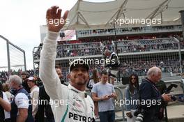 Lewis Hamilton (GBR) Mercedes AMG F1 W09 gets pole position. 20.10.2018. Formula 1 World Championship, Rd 18, United States Grand Prix, Austin, Texas, USA, Qualifying Day.