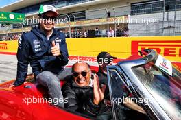Sergio Perez (MEX) Racing Point Force India F1 Team with his father Antonio Perez (MEX), on the drivers parade. 21.10.2018. Formula 1 World Championship, Rd 18, United States Grand Prix, Austin, Texas, USA, Race Day.