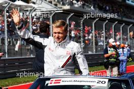 Kevin Magnussen (DEN) Haas F1 Team on the drivers parade. 21.10.2018. Formula 1 World Championship, Rd 18, United States Grand Prix, Austin, Texas, USA, Race Day.