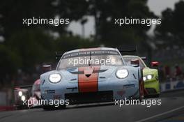Michael Wainwright (GBR) / Ben Barker (GBR) / Alex Davison (AUS) #86 Gulf Racing Porsche 911 RSR. 16-17.06.2018. FIA World Endurance Championship, Le Mans 24 Hours, Race, Le Mans, France.