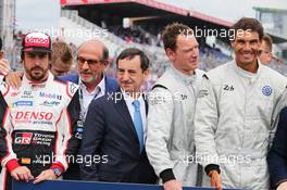 Fernando Alonso (ESP) Toyota Gazoo Racing on the grid with Michael Fassbender (IRE) Actor and Rafael Nadal (ESP) Tennis Player. 16-17.06.2018. FIA World Endurance Championship, Le Mans 24 Hours, Race, Le Mans, France.