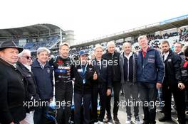 Jenson Button (GBR) (Team Kunimitsu Honda) (4.v.li.), Nico Rosber (ehemaliger Rennfahrer) (4.v.re.), Gerhard Berger (DTM-Chef) 05.10.2019, DTM Round 9, Hockenheimring, Germany, Saturday.