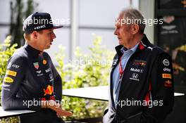 (L to R): Max Verstappen (NLD) Red Bull Racing with Dr Helmut Marko (AUT) Red Bull Motorsport Consultant. 15.03.2019. Formula 1 World Championship, Rd 1, Australian Grand Prix, Albert Park, Melbourne, Australia, Practice Day.