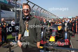 Alexander Skarsgard (SWE) Actor, with the Red Bull Racing team on the grid. 17.03.2019. Formula 1 World Championship, Rd 1, Australian Grand Prix, Albert Park, Melbourne, Australia, Race Day.