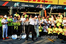 Race winner Valtteri Bottas (FIN) Mercedes AMG F1 celebrates with Toto Wolff (GER) Mercedes AMG F1 Shareholder and Executive Director and the team. 17.03.2019. Formula 1 World Championship, Rd 1, Australian Grand Prix, Albert Park, Melbourne, Australia, Race Day.