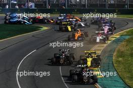 Kevin Magnussen (DEN) Haas VF-19 at the start of the race. 17.03.2019. Formula 1 World Championship, Rd 1, Australian Grand Prix, Albert Park, Melbourne, Australia, Race Day.