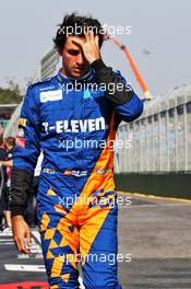 Carlos Sainz Jr (ESP) McLaren. 16.03.2019. Formula 1 World Championship, Rd 1, Australian Grand Prix, Albert Park, Melbourne, Australia, Qualifying Day.