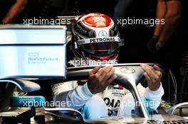 Lewis Hamilton (GBR) Mercedes AMG F1 W10. 16.03.2019. Formula 1 World Championship, Rd 1, Australian Grand Prix, Albert Park, Melbourne, Australia, Qualifying Day.