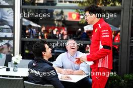 (L to R): Toto Wolff (GER) Mercedes AMG F1 Shareholder and Executive Director with Joe Saward (GBR) Journalist and Mattia Binotto (ITA) Ferrari Team Principal. 16.03.2019. Formula 1 World Championship, Rd 1, Australian Grand Prix, Albert Park, Melbourne, Australia, Qualifying Day.