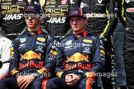 (L to R): Pierre Gasly (FRA) Red Bull Racing and Max Verstappen (NLD) Red Bull Racing on the drivers parade. 17.03.2019. Formula 1 World Championship, Rd 1, Australian Grand Prix, Albert Park, Melbourne, Australia, Race Day.