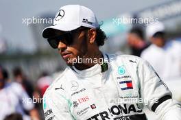 Lewis Hamilton (GBR) Mercedes AMG F1 on the drivers parade. 17.03.2019. Formula 1 World Championship, Rd 1, Australian Grand Prix, Albert Park, Melbourne, Australia, Race Day.