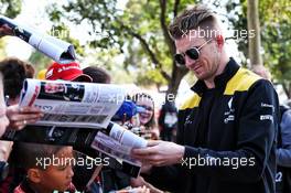 Nico Hulkenberg (GER) Renault F1 Team signs autographs for the fans. 14.03.2019. Formula 1 World Championship, Rd 1, Australian Grand Prix, Albert Park, Melbourne, Australia, Preparation Day.
