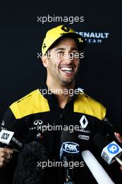 Daniel Ricciardo (AUS) Renault F1 Team with the media. 13.03.2019. Formula 1 World Championship, Rd 1, Australian Grand Prix, Albert Park, Melbourne, Australia, Preparation Day.