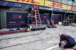 Red Bull Racing pit garage. 13.03.2019. Formula 1 World Championship, Rd 1, Australian Grand Prix, Albert Park, Melbourne, Australia, Preparation Day.