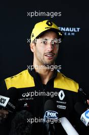 Daniel Ricciardo (AUS) Renault F1 Team with the media. 13.03.2019. Formula 1 World Championship, Rd 1, Australian Grand Prix, Albert Park, Melbourne, Australia, Preparation Day.