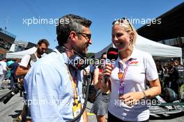 (L to R): Patrick Dempsey (USA) Actor with Rosanna Tennant (GBR) F1 Presenter on the grid. 30.06.2019 Formula 1 World Championship, Rd 9, Austrian Grand Prix, Spielberg, Austria, Race Day.