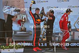 Charles Leclerc (FRA), Scuderia Ferrari, Max Verstappen (NLD), Red Bull Racing  30.06.2019 Formula 1 World Championship, Rd 9, Austrian Grand Prix, Spielberg, Austria, Race Day.