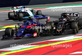Alexander Albon (THA), Scuderia Toro Rosso and Kevin Magnussen (DEN), Haas F1 Team  30.06.2019 Formula 1 World Championship, Rd 9, Austrian Grand Prix, Spielberg, Austria, Race Day.