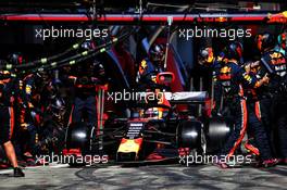 Max Verstappen (NLD) Red Bull Racing RB15 makes a pit stop. 30.06.2019 Formula 1 World Championship, Rd 9, Austrian Grand Prix, Spielberg, Austria, Race Day.