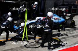 George Russell (GBR) Williams Racing FW42 makes a pit stop. 30.06.2019 Formula 1 World Championship, Rd 9, Austrian Grand Prix, Spielberg, Austria, Race Day.