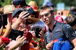 Daniil Kvyat (RUS) Scuderia Toro Rosso with fans. 30.06.2019 Formula 1 World Championship, Rd 9, Austrian Grand Prix, Spielberg, Austria, Race Day.